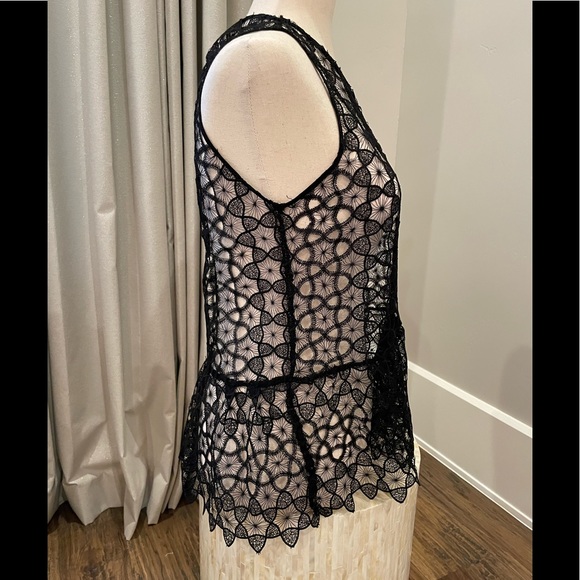 BRAND NEW W/TAGS GORGEOUS BLACK LACE ZARA SLEEVELESS TOP! 😍 - Picture 6 of 10